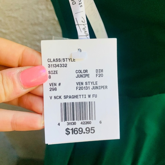 David’s Bridal Dress Juniper size 8 - Picture 4 of 4